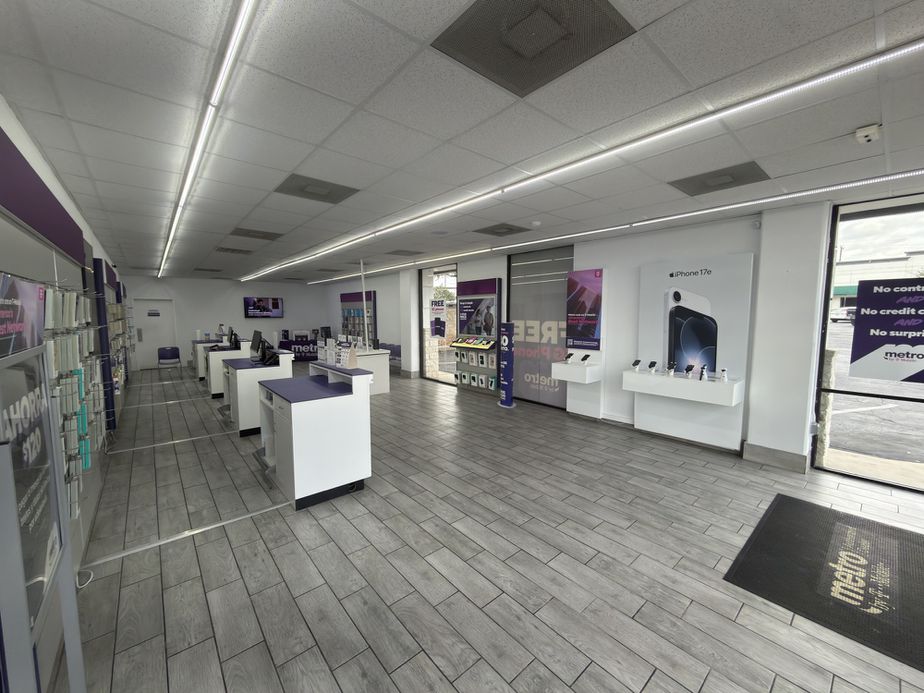 Metro by T-Mobile 7614 Culebra Rd - 7614 Culebra Rd 