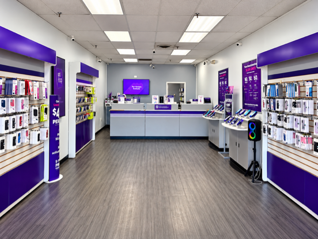 Metro by T-Mobile 7532 W Broad St - 7532 W Broad St 