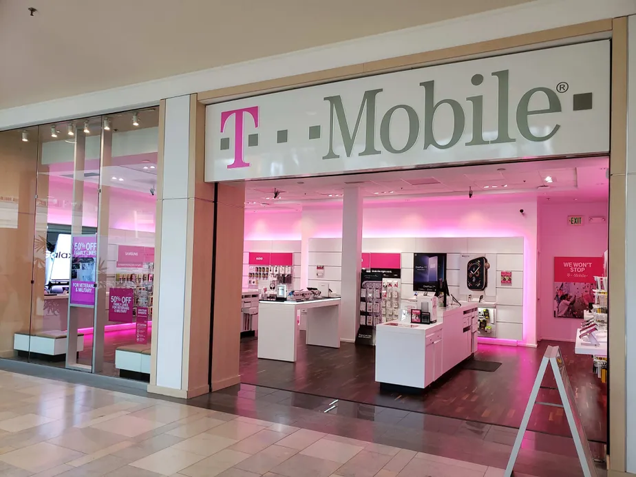  Exterior photo of T-Mobile store at White Marsh Mall, Baltimore, MD 