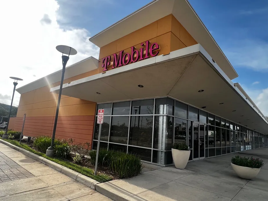 Exterior photo of T-Mobile Store at I-10 & Silber, Houston, TX