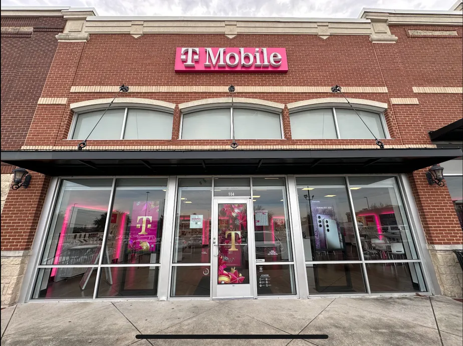 Exterior photo of T-Mobile Store at Craig Dr & Eldorado Pkwy, Mckinney, TX