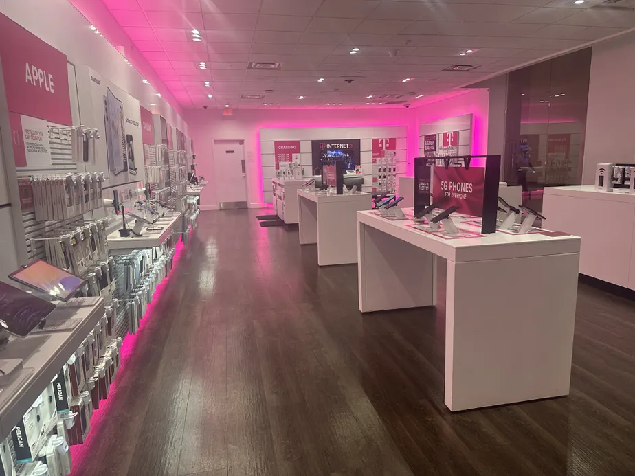 Interior photo of T-Mobile Store at Potomac Mills, Woodbridge, VA
