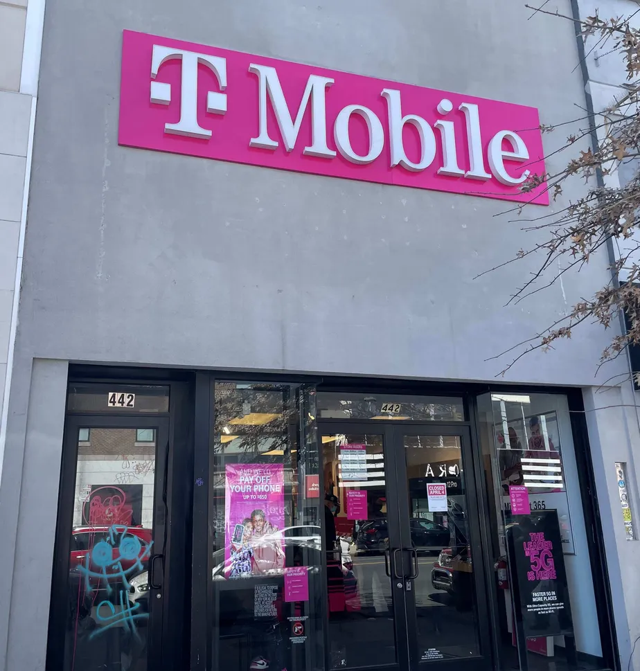 Exterior photo of T-Mobile store at 86th St & 4th Ave, Brooklyn, NY