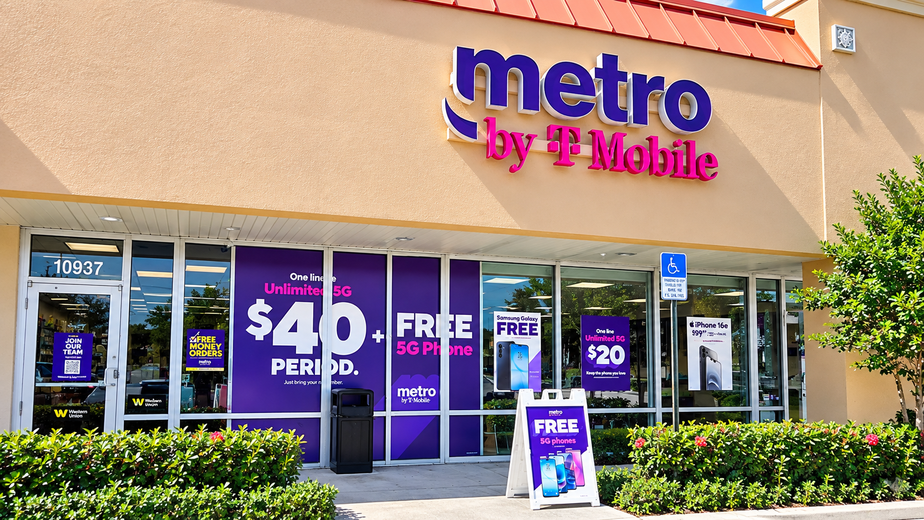 Metro by T-Mobile 10933 S US Hwy 1 - 10933 S US Hwy 1 