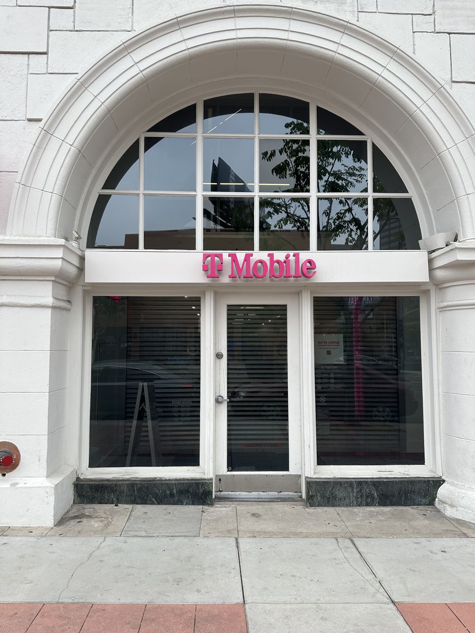 Exterior photo of T-Mobile Store at Westwood Blvd & Lindbrook, Los Angeles, CA