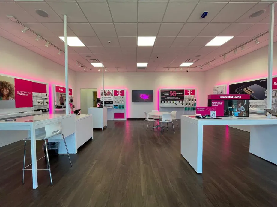 Interior photo of T-Mobile Store at Combs Flat Rd & NE 3rd St, Prineville, OR