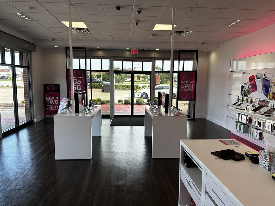 Interior photo of T-Mobile Store at 33rd & Broadway, Edmond, OK