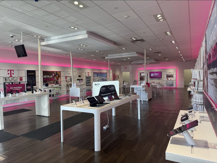 Interior photo of T-Mobile Store at Sunrise & Wellwood, Lindenhurst, NY