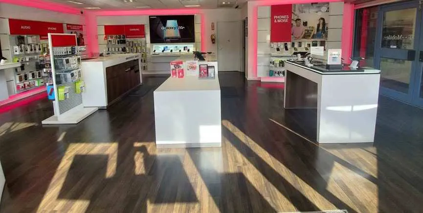 Interior photo of T-Mobile Store at West Point/Knology, Lanett, AL