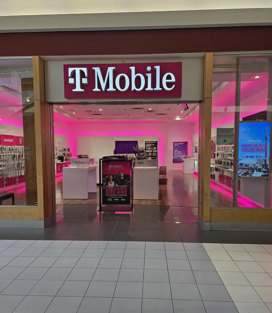  Exterior photo of T-Mobile Store at Brass Mill Center, Waterbury, CT 