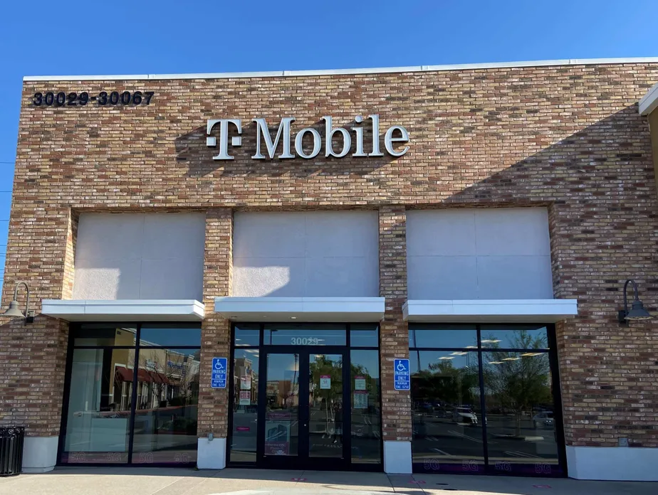  Exterior photo of T-Mobile store at Haun Rd & Newport Rd, Menifee, CA 