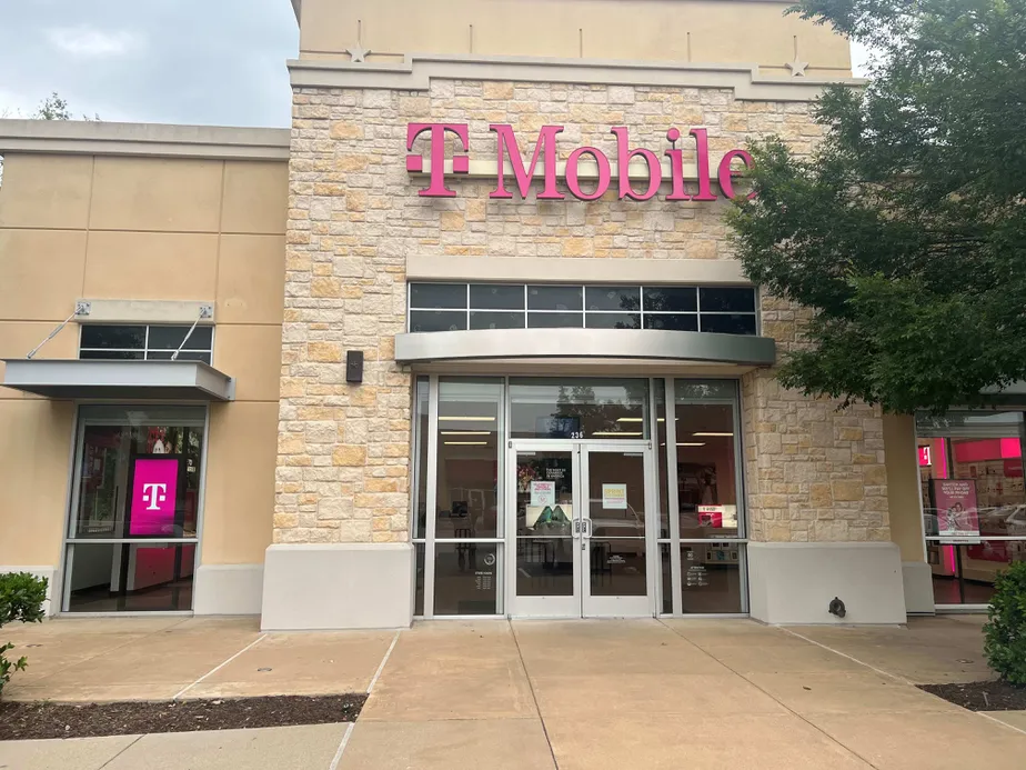 Exterior photo of T-Mobile Store at Overton Ridge Blvd & S Hulen St, Fort Worth, TX