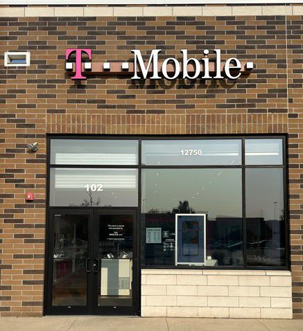 Exterior photo of T-Mobile Store at Route 59 & 127th, Plainfield, IL