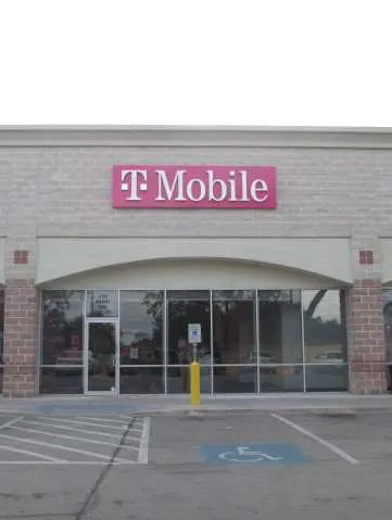 Exterior photo of T-Mobile store at Bandera Rd & Brae Ridge Dr, San Antonio, TX