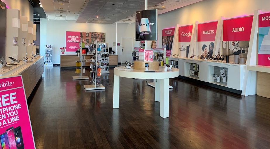 Interior photo of T-Mobile Store at Tropicana Beltway, Las Vegas, NV