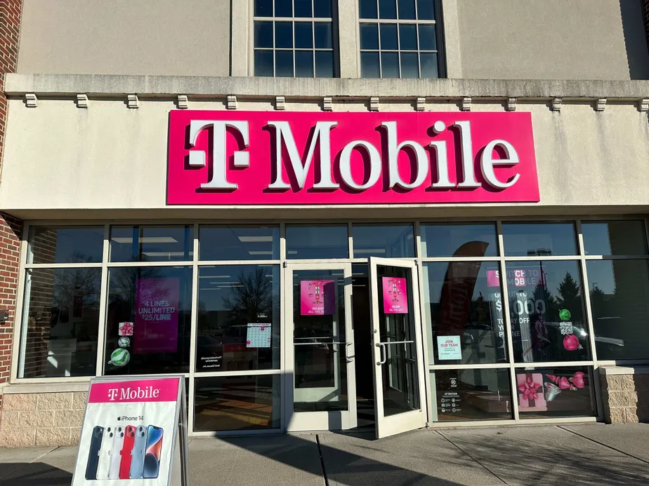 Exterior photo of T-Mobile Store at Rockaway Twnsq - Mt Hope Ave, Rockaway, NJ