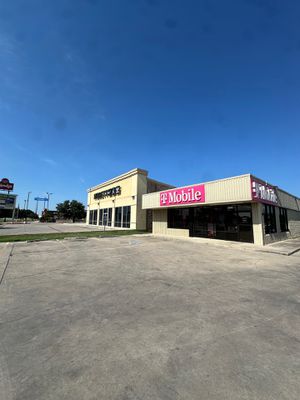 T-Mobile Authorized Retailer