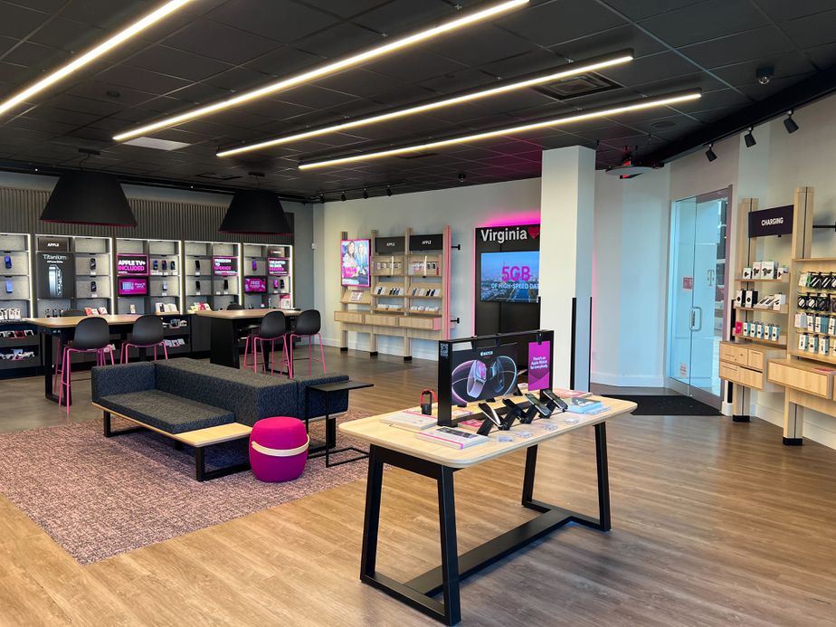Interior photo of T-Mobile Store at Lynnhaven Mall, Virginia Beach, VA