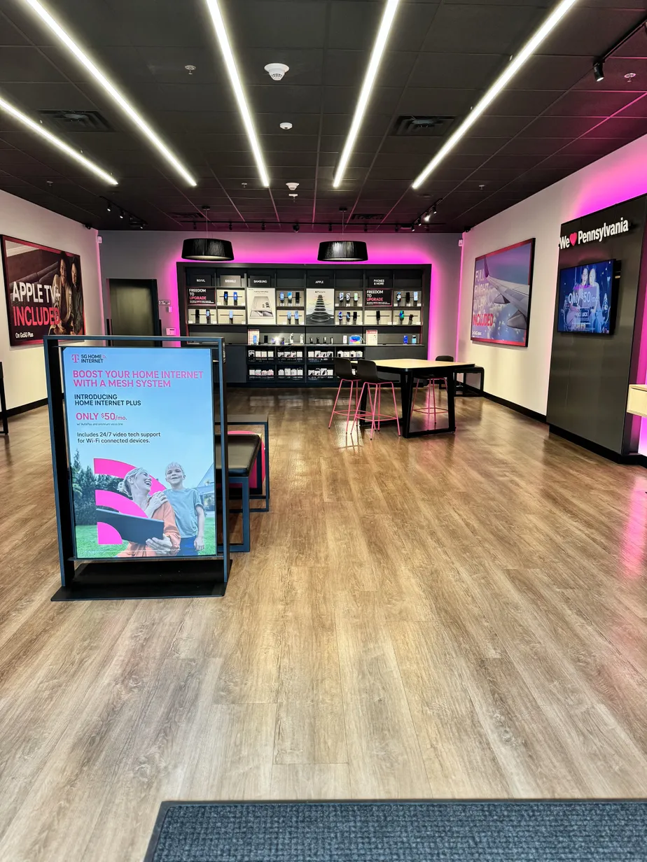  Interior photo of T-Mobile Store at Nazareth Crossing, Easton, PA 