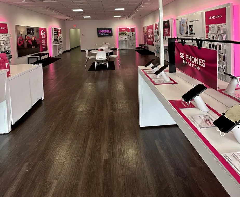 Interior photo of T-Mobile Store at Town & Country, Columbus, OH