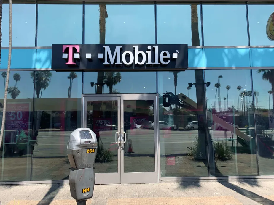 Exterior photo of T-Mobile store at Lankershim & Chandler, North Hollywood, CA