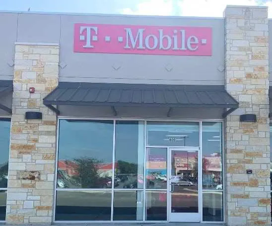 Exterior photo of T-Mobile store at Walnut St & N Hwy 123 Bypass, Seguin, TX