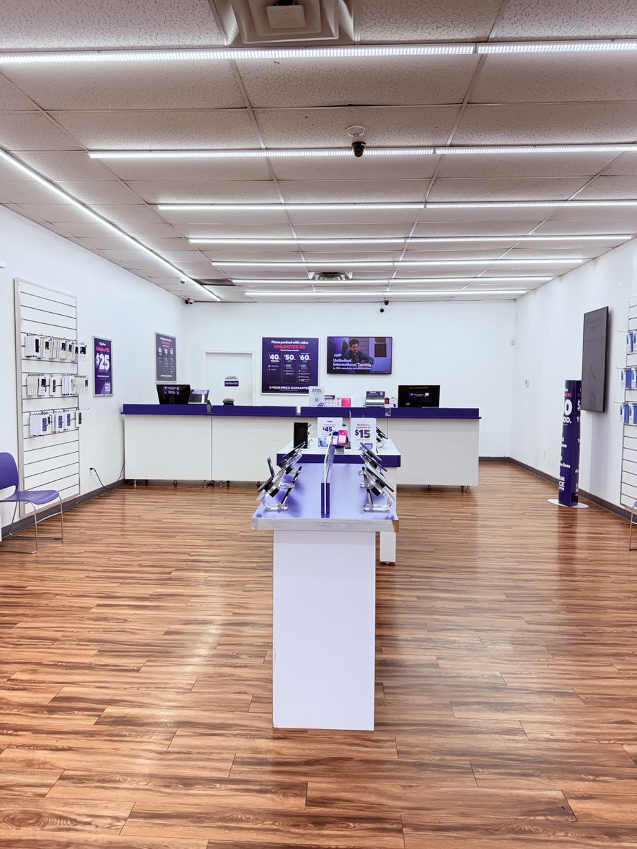 Metro by T-Mobile 23233 Pacific Hwy S - 23233 Pacific Hwy S 