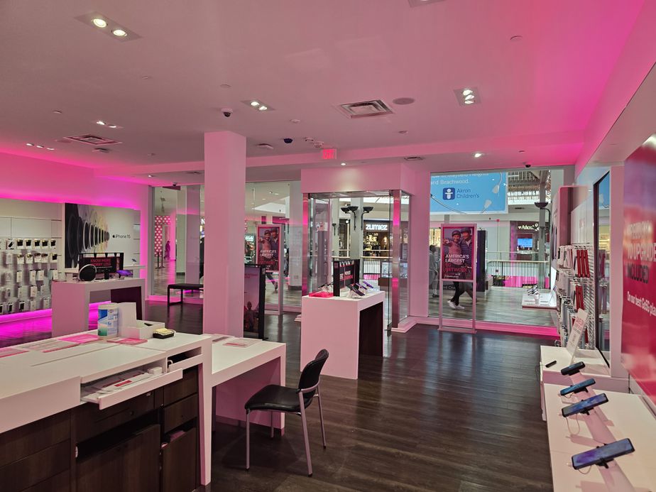 Interior photo of T-Mobile Store at Beachwood Mall, Beachwood, OH