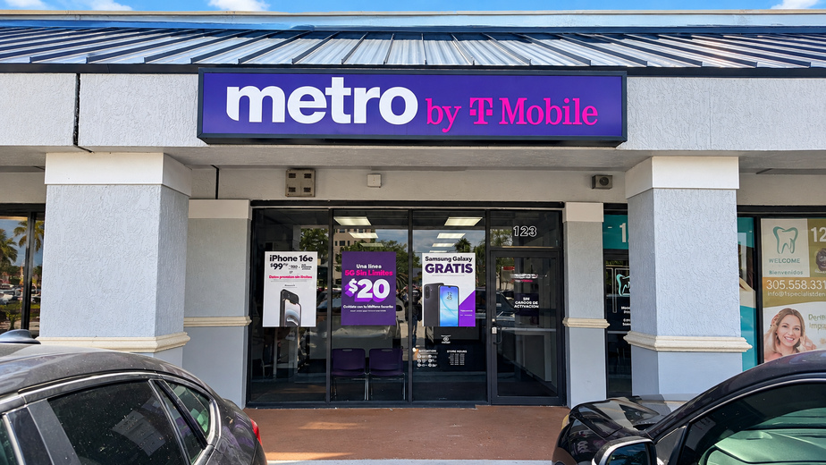 Metro by T-Mobile 2360 W 68th St - 2360 W 68th St 