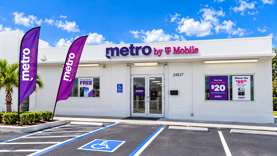 Metro by T-Mobile 24837 S DIXIE HWY - 24837 S DIXIE HWY 