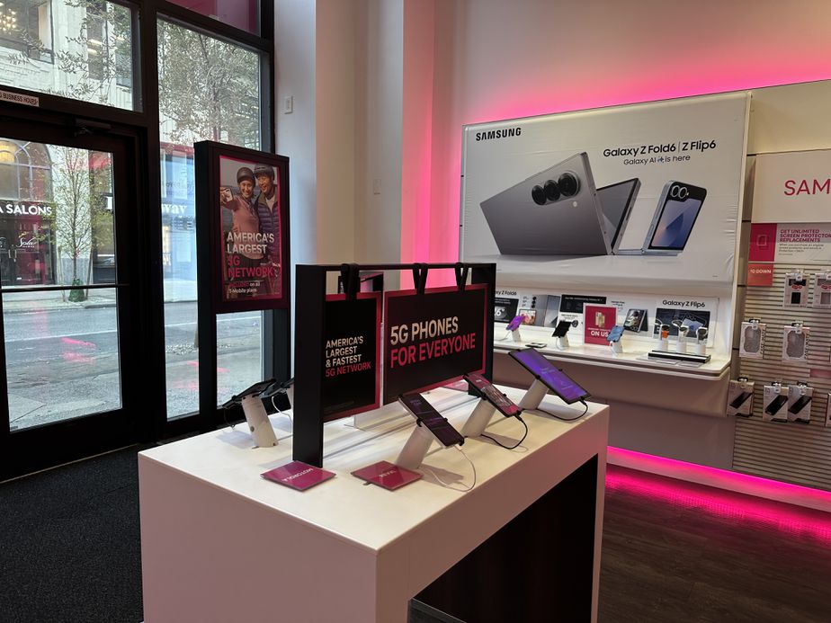 Interior photo of T-Mobile Store at 15th & Walnut, Philadelphia, PA