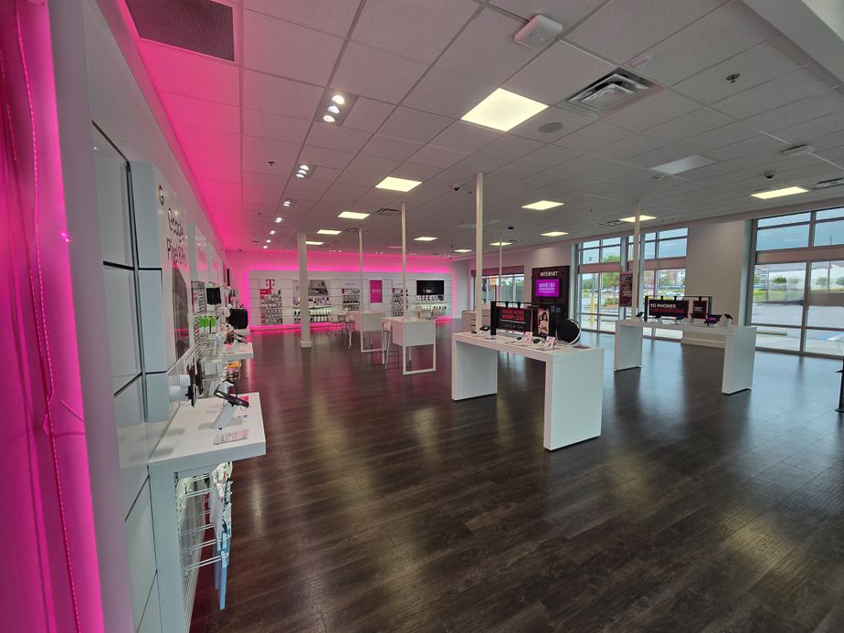 Interior photo of T-Mobile Store at Tomoka Town Center, Daytona Beach, FL