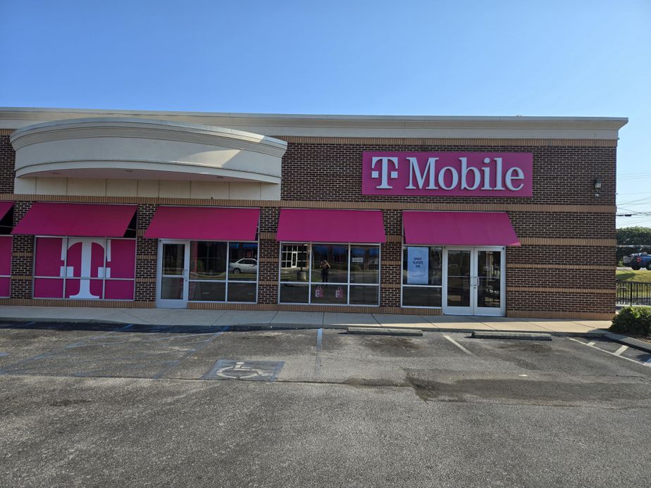 T-Mobile Hamilton Town Center