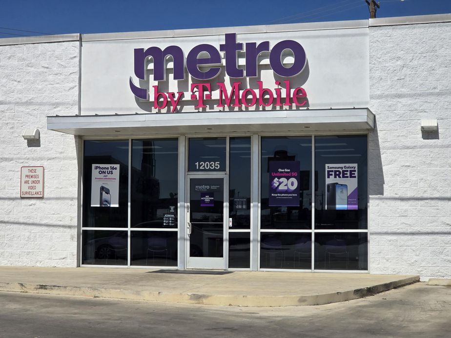 Metro by T-Mobile 12035 Perrin Beitel Rd - 12035 Perrin Beitel Rd 
