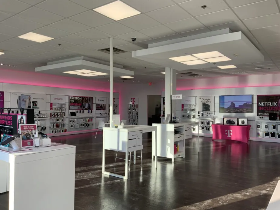  Interior photo of T-Mobile Store at W Edgar Rd & Sylvan St, Linden, NJ 