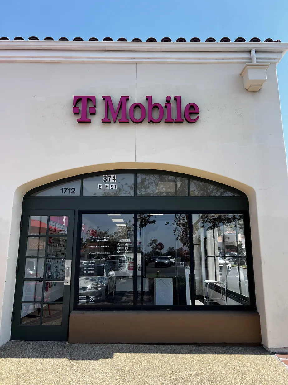  Exterior photo of T-Mobile Store at H Street & Hidden Vista, Chula Vista, CA 