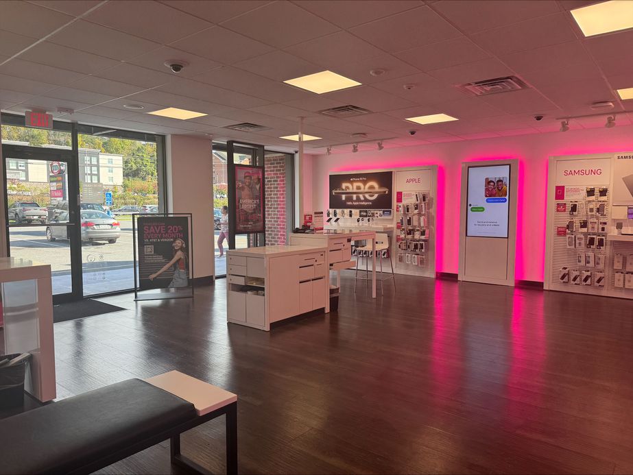 Interior photo of T-Mobile Store at Wards Rd & Delta St, Lynchburg, VA
