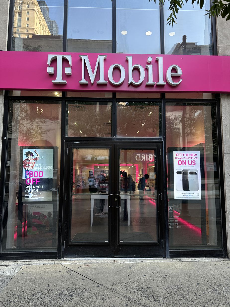 Exterior photo of T-Mobile Store at 15th & Walnut, Philadelphia, PA