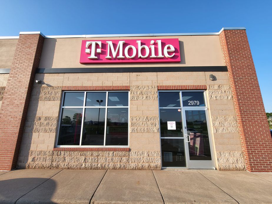 Exterior photo of T-Mobile Store at Commercial Blvd & 30th Ave, Lake Hallie, WI