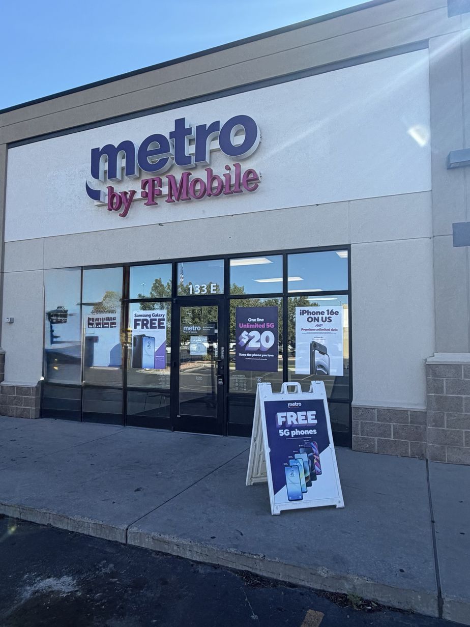 Metro by T-Mobile 133 E 1000 N - 133 E 1000 N 