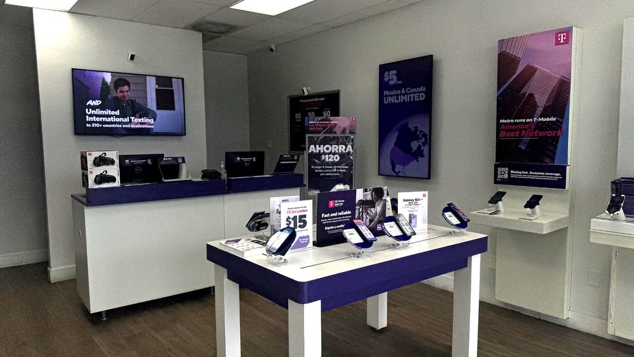 Metro by T-Mobile 3001 W 12th Ave Bay 7 - 3001 W 12th Ave Bay 7 