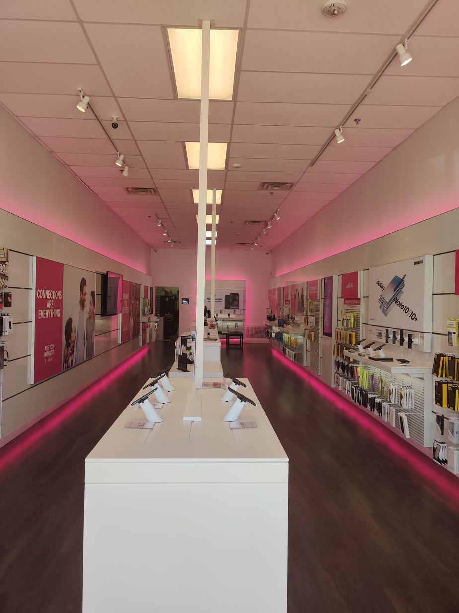 Interior photo of T-Mobile Store at Stone St & Campbell St, Kilgore, TX