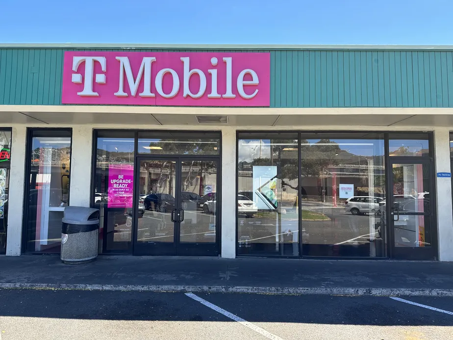  Exterior photo of T-Mobile Store at Market City Shopping Center, Honolulu, HI 