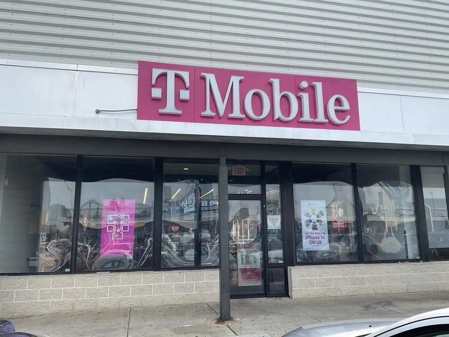 Exterior photo of T-Mobile Store at Cottman Ave & Horrocks St, Philadelphia, PA