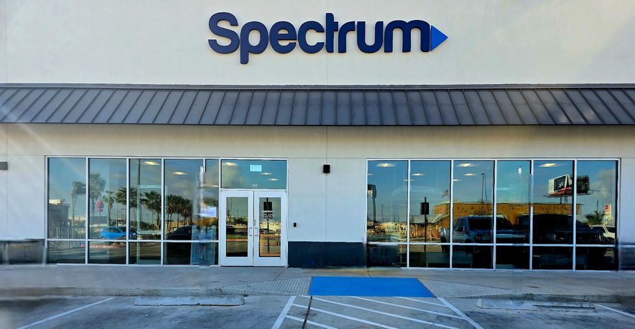 Spectrum - 636 E Interstate Hwy 2 
