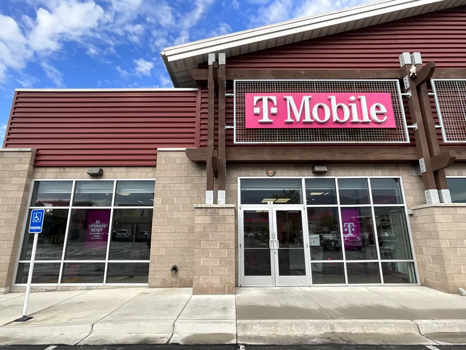 Exterior photo of T-Mobile Store at Main & State Street, American Fork, UT