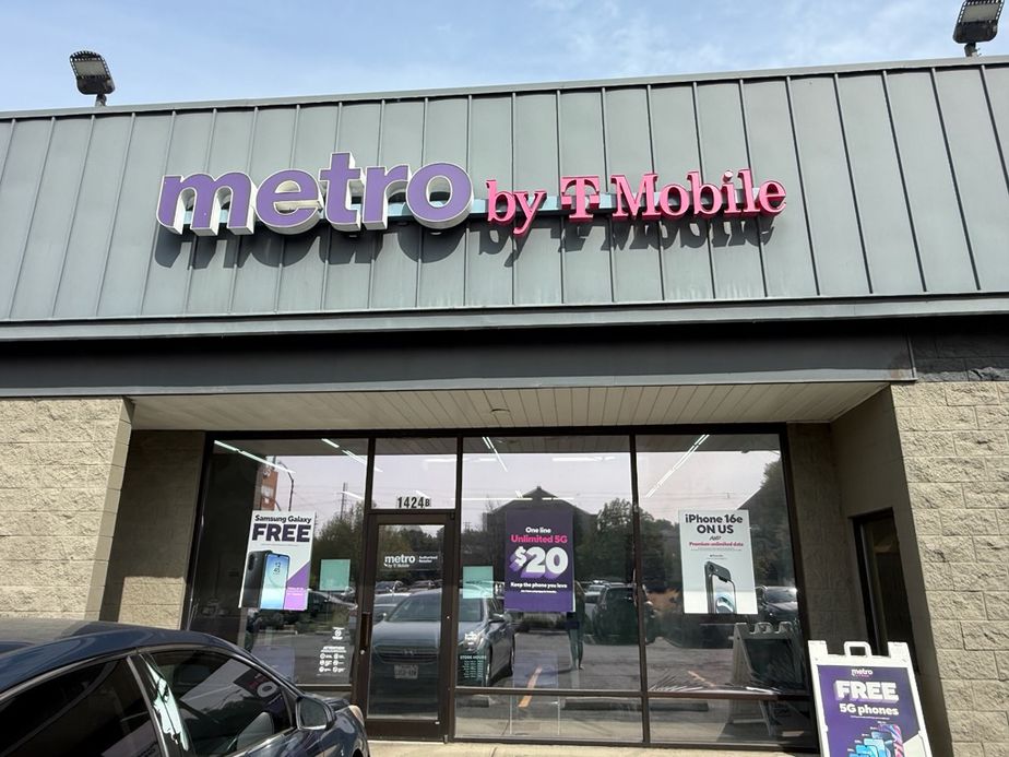 Metro by T-Mobile 1424 W 3rd Ave - 1424 W 3rd Ave 