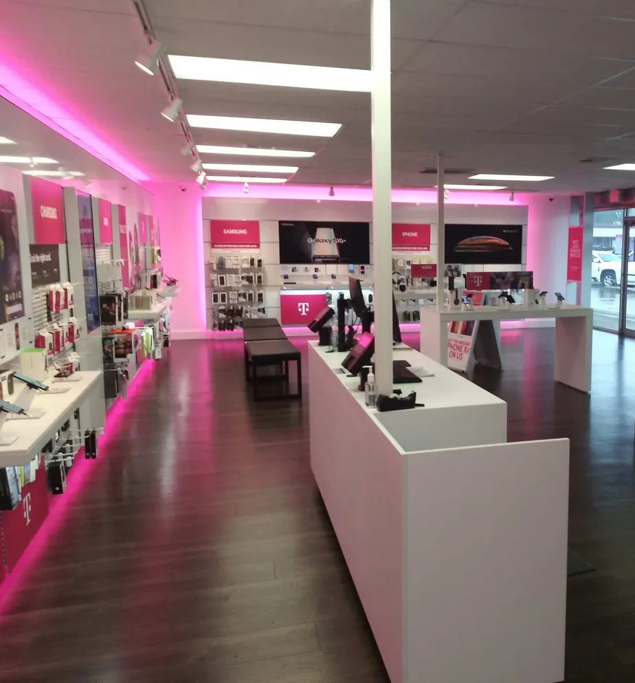 Interior photo of T-Mobile Store at Shreveport Barksdale Hwy & Knight St, Shreveport, LA