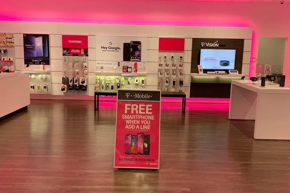 Interior photo of T-Mobile Store at Western & 95th, Evergreen Park, IL