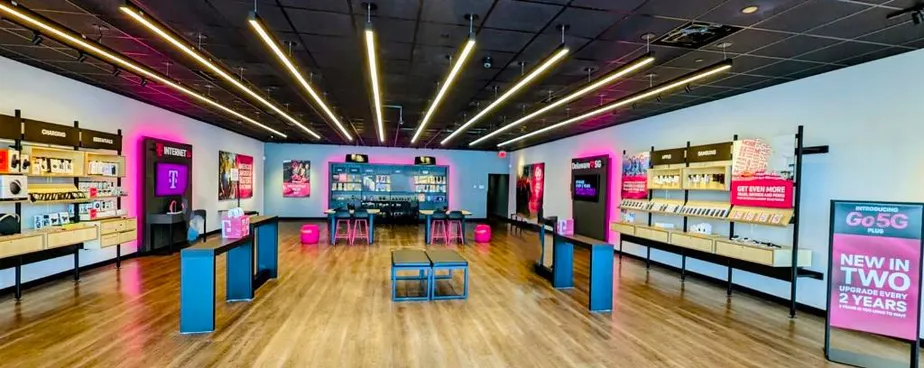 Foto del interior de la tienda T-Mobile en Kirkwood Hwy & Duncan, Wilmington, DE